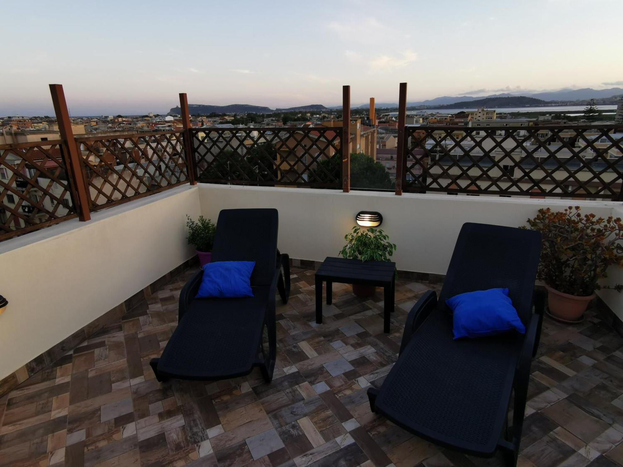 Sardegna Relax Apartamento Quartu SantʼElena Exterior foto