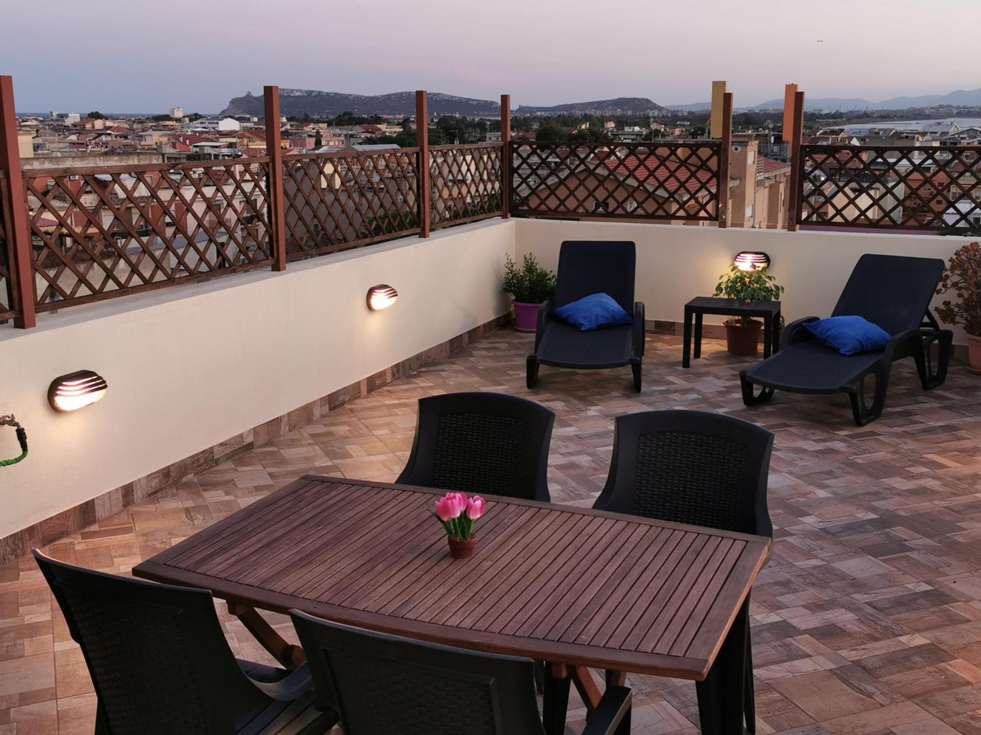 Sardegna Relax Apartamento Quartu SantʼElena Exterior foto